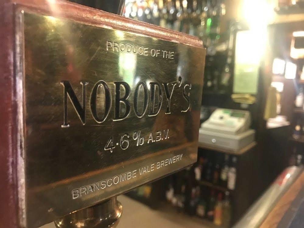 The Nobody Inn Christow Eksteriør bilde